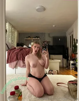 _shutupmelissa_ / itsmelissahickey / melissa-louise nude photo #0318
