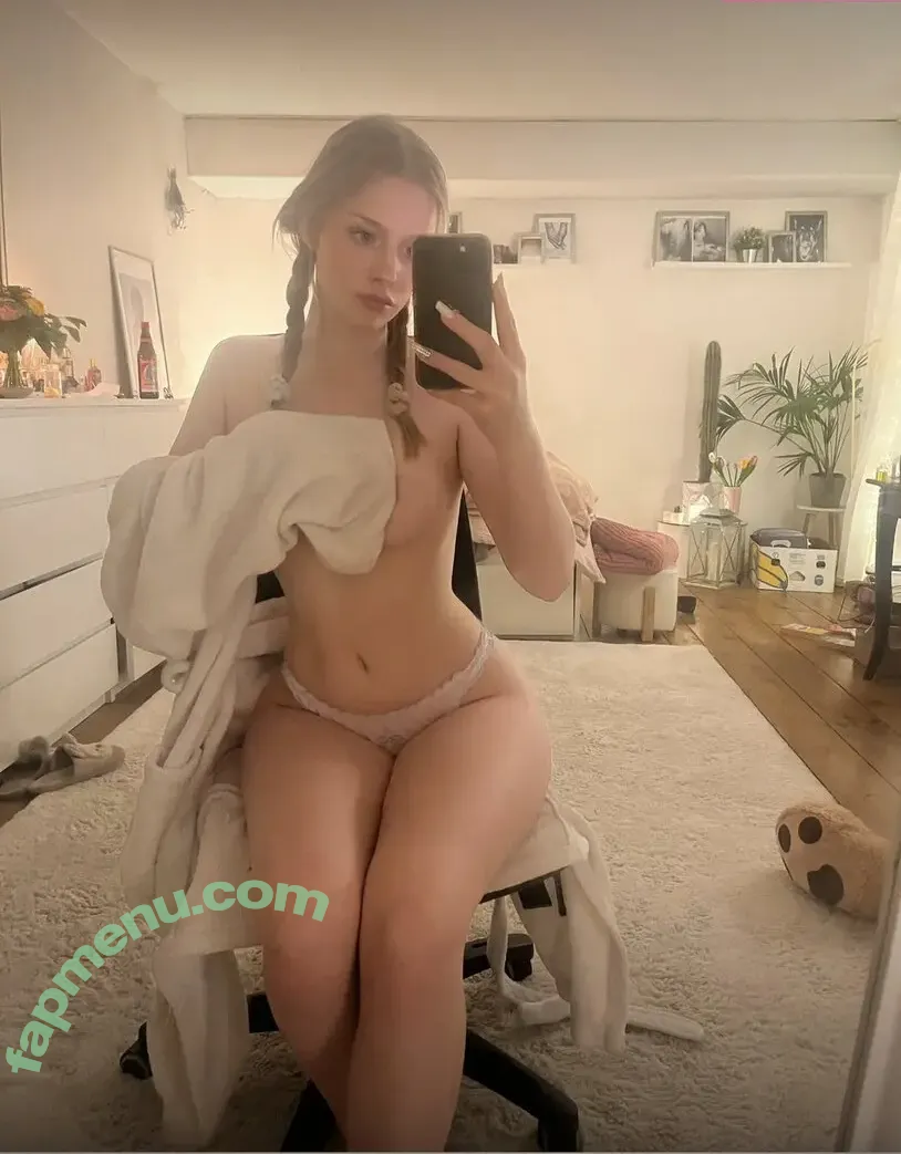 _shutupmelissa_ nude photo #0530 (itsmelissahickey / melissa-louise)