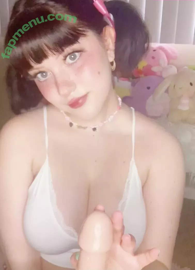 shyprincessxxx nude photo #0003 (Shykittenxxx / babysoftangelxx / cyberbbyangel)