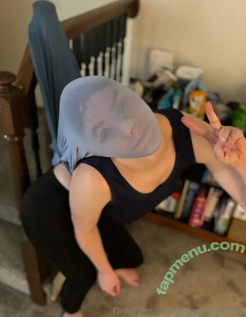 shywedgiedork nude photo #0038 (shywedgiedork)