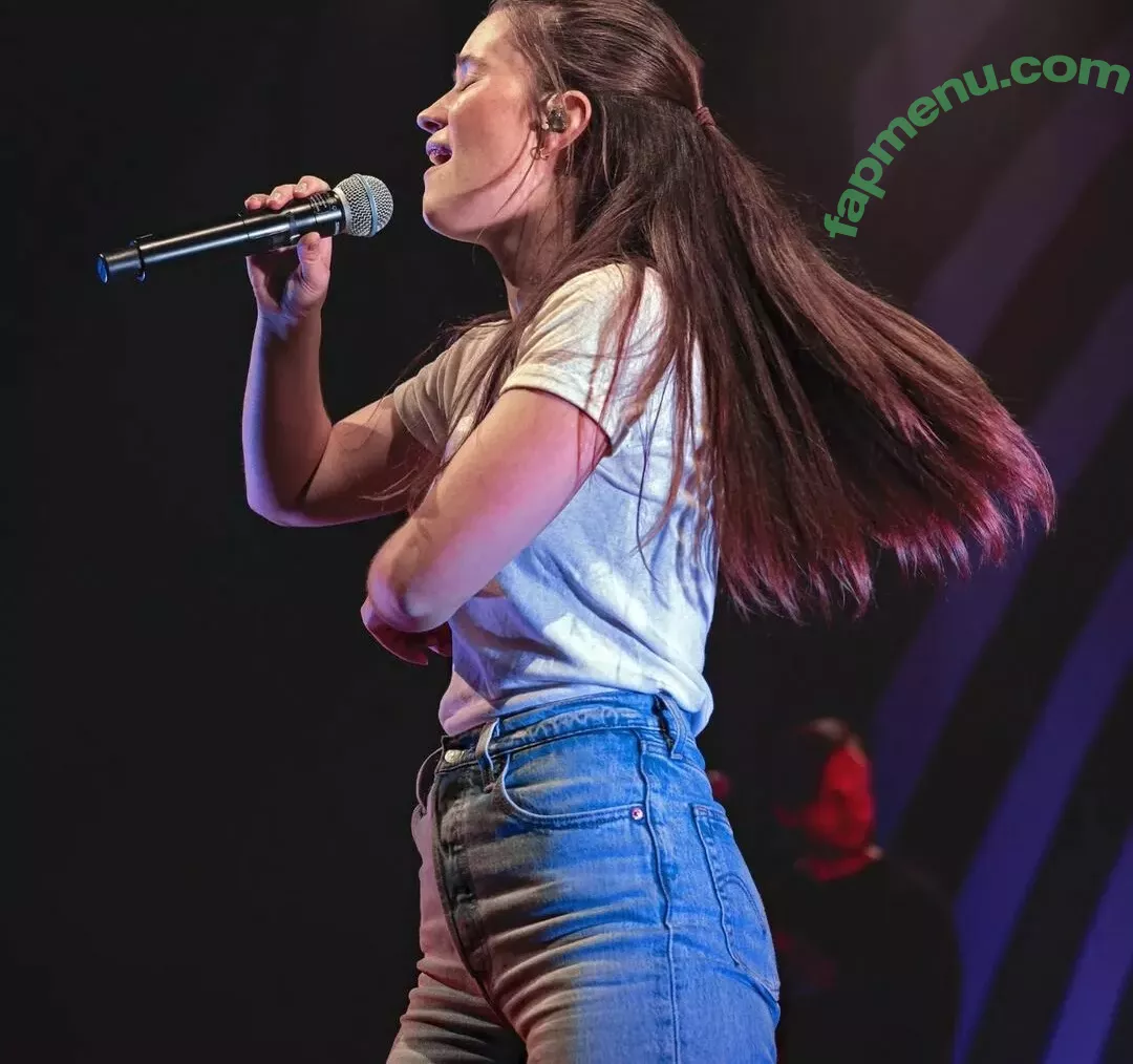 Sigrid nude photo #0002 (Sigrid Solbakk Raabe / thisissigrid)