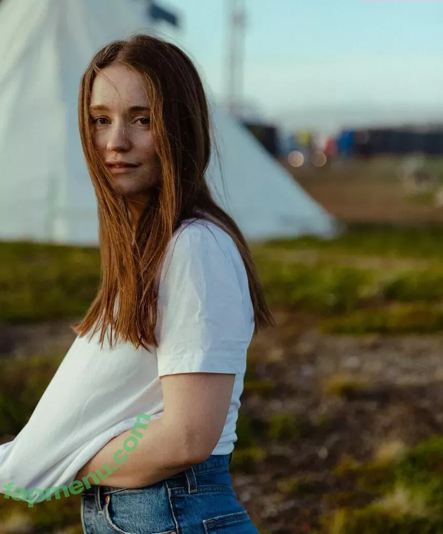 Sigrid nude photo #0105 (Sigrid Solbakk Raabe / thisissigrid)