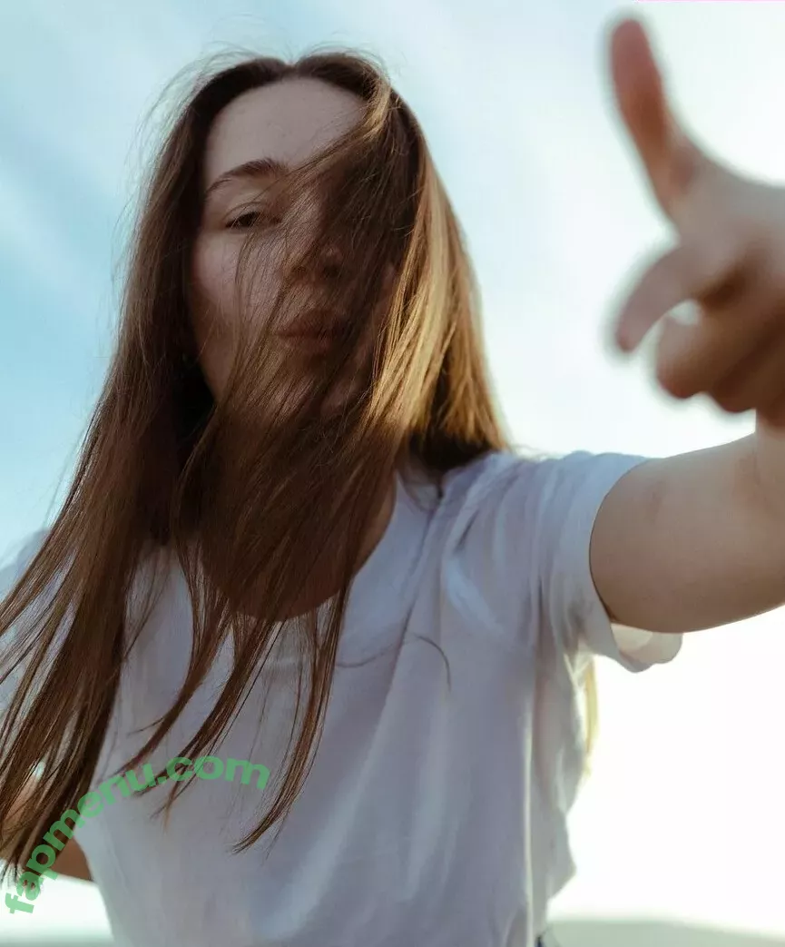 Sigrid nude photo #0106 (Sigrid Solbakk Raabe / thisissigrid)