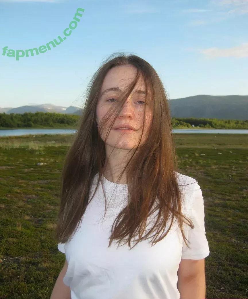 Sigrid nude photo #0108 (Sigrid Solbakk Raabe / thisissigrid)