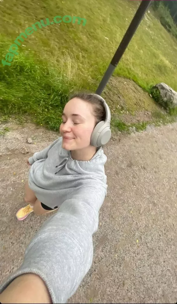 Sigrid nude photo #0128 (Sigrid Solbakk Raabe / thisissigrid)