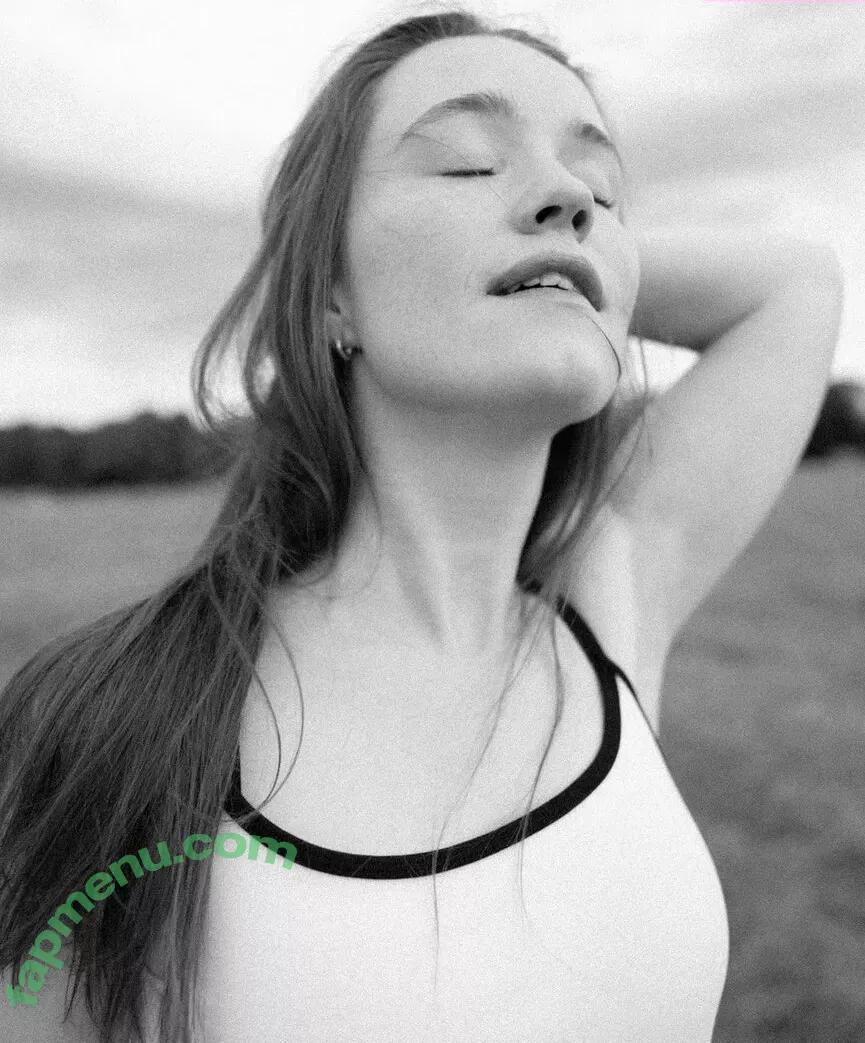 Sigrid nude photo #0137 (Sigrid Solbakk Raabe / thisissigrid)