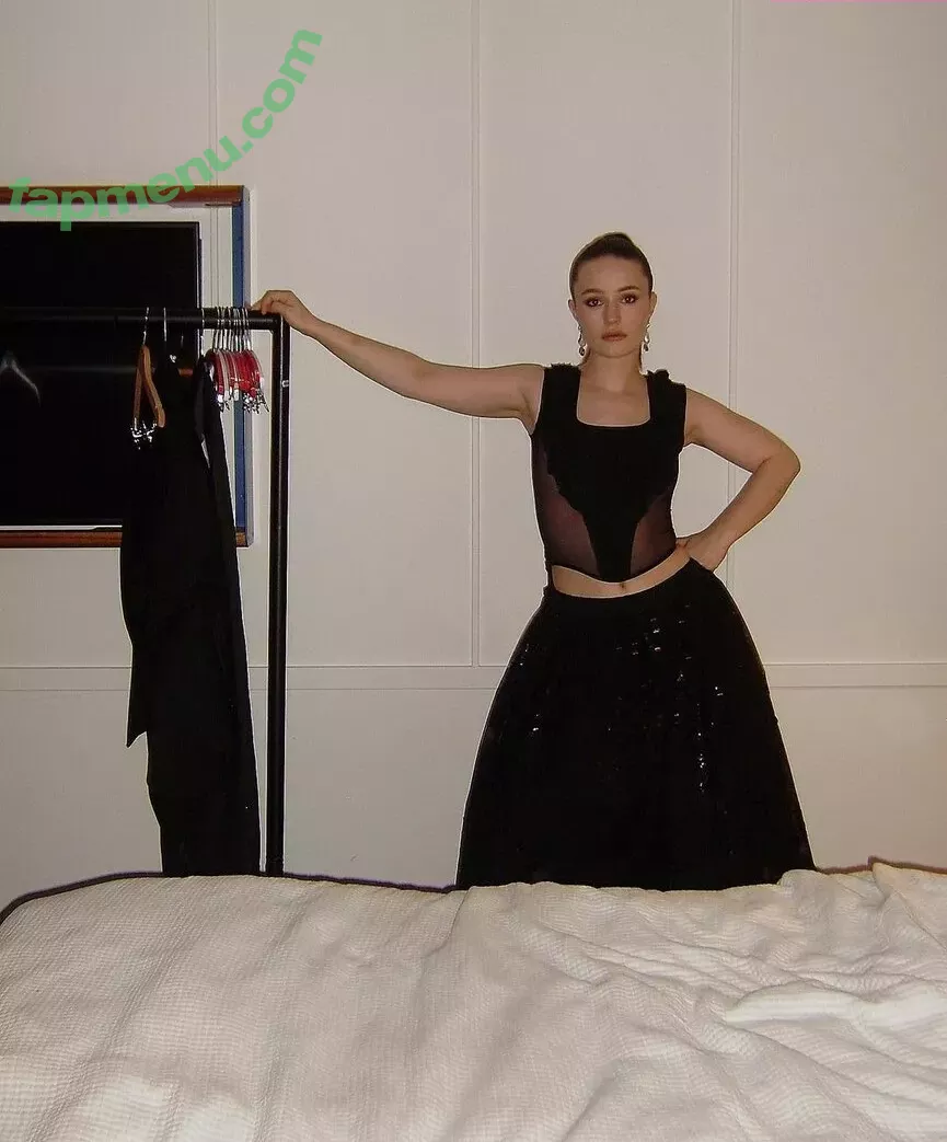 Sigrid nude photo #0190 (Sigrid Solbakk Raabe / thisissigrid)