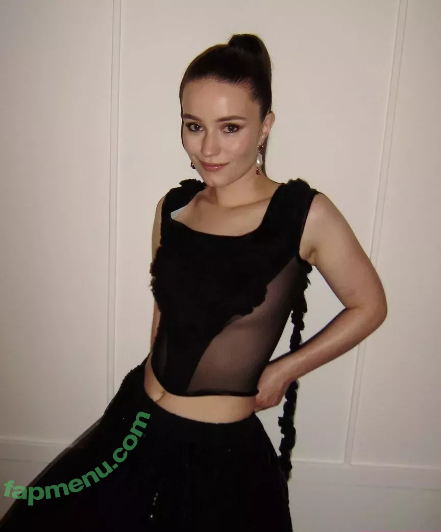 Sigrid nude photo #0202 (Sigrid Solbakk Raabe / thisissigrid)