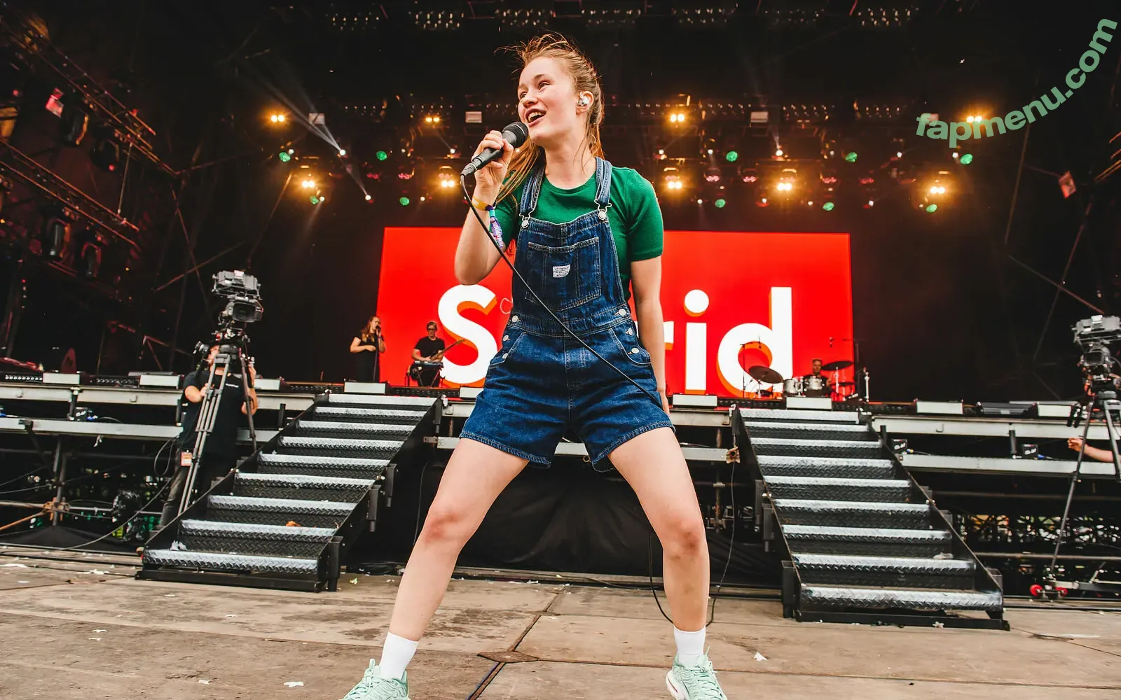 Sigrid nude photo #0512 (Sigrid Solbakk Raabe / thisissigrid)