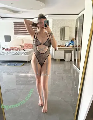 Simge Barankoğlu / sbarankoglu1 nude photo #0136