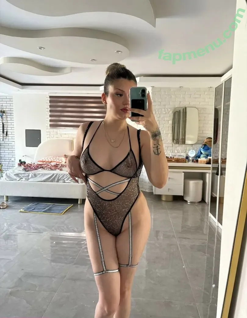 Simge Barankoğlu nude photo #0138 (sbarankoglu1)
