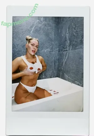 Simone Christensen / simone_christensen / simonechristensen nude photo #0065