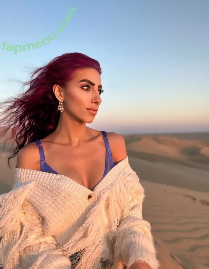 simplysoma nude photo #0003 (simplysoma_xoxo)
