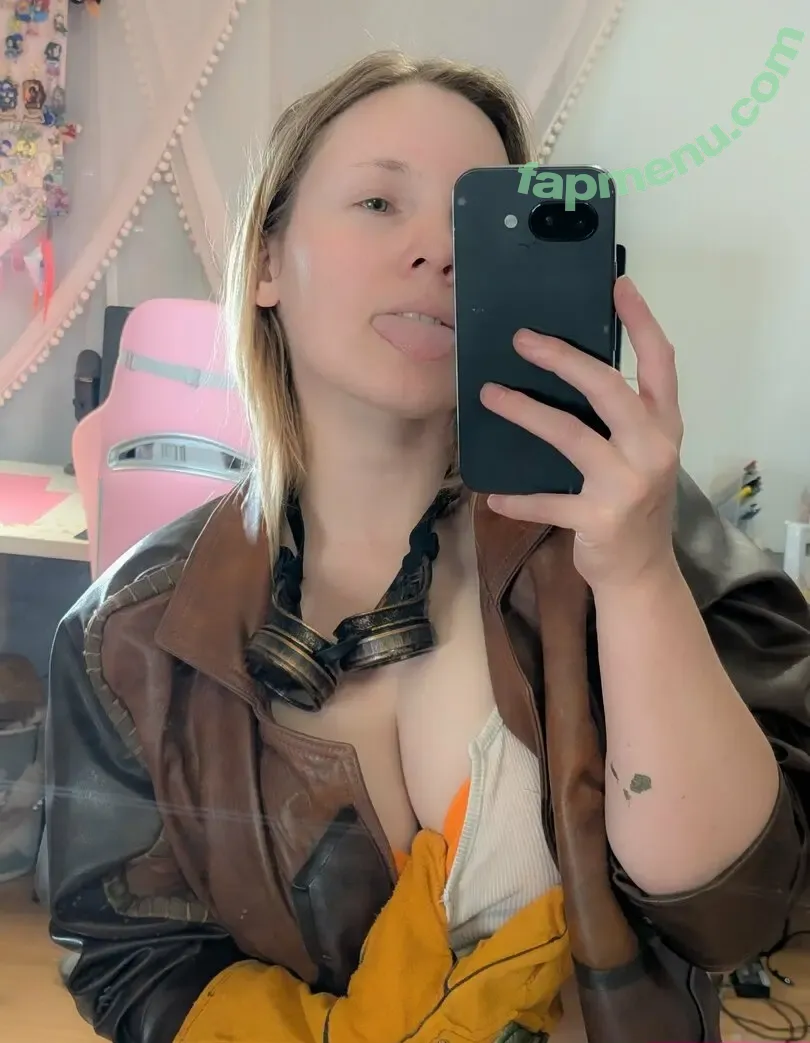 simrell nude photo #0030 (katiesimrell)