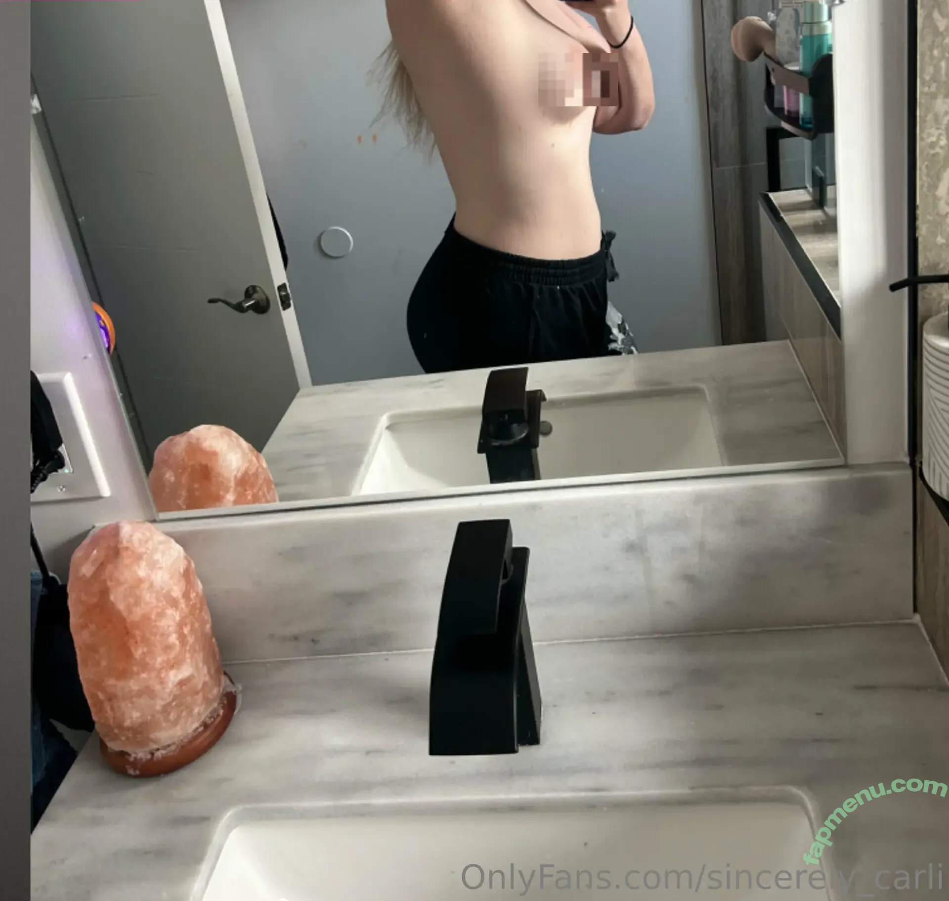 sincerely_carli nude photo #0002 (sincerely_carli)