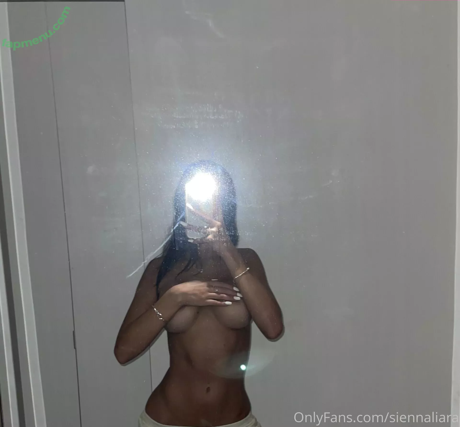 Sineeaadd nude photo #0128 (Not Sienna / Siennaliara / Sineadd.bts)