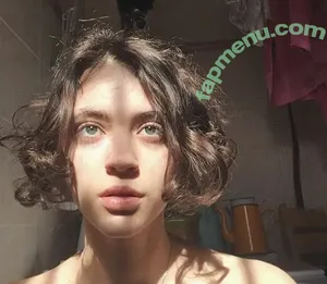 Singer Pomme / Claire Pommet / pommeofficial nude photo #0011