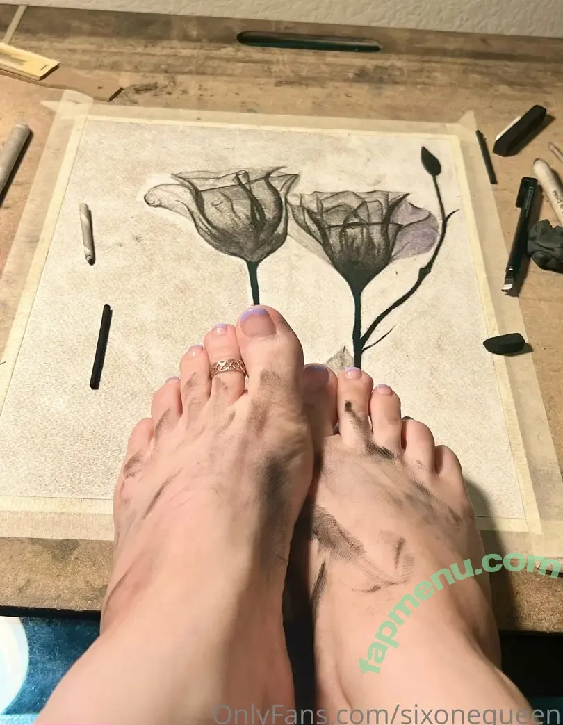 sixonequeen nude photo #0004 (sixonequeen)