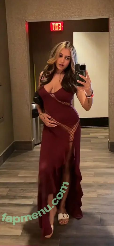 Siya.Vyas nude photo #0011 (Soyabeans11 Seeya)
