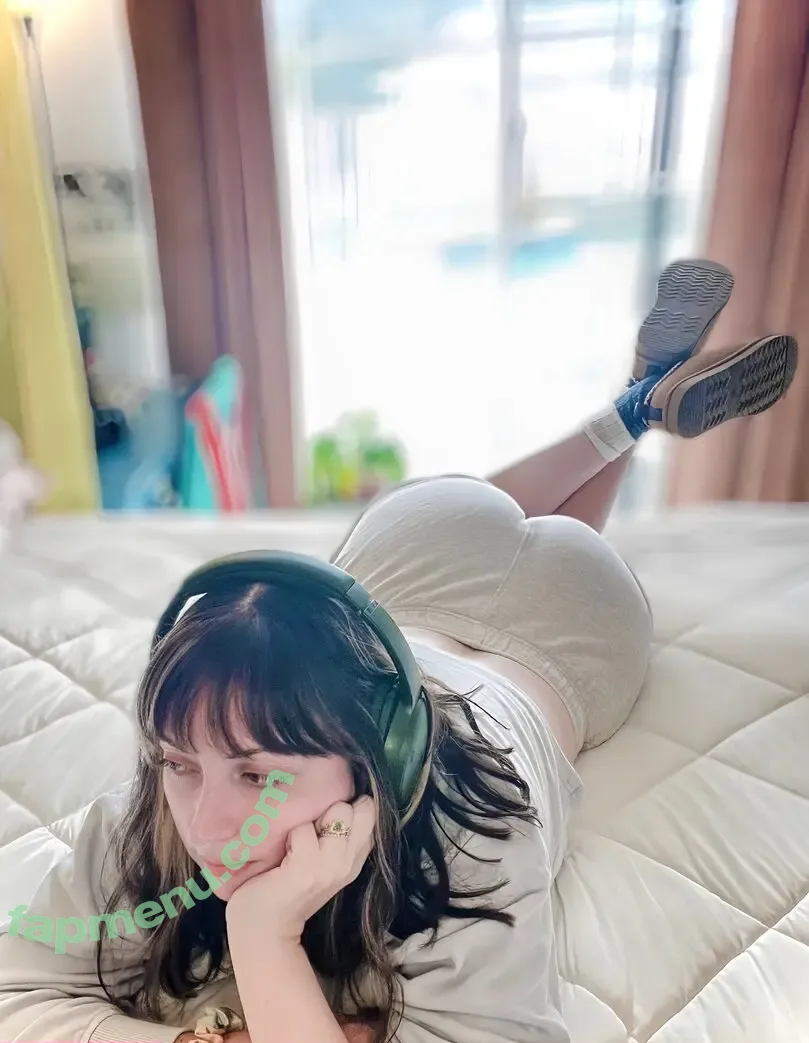 SkepticalPickle ASMR nude photo #0009 (skepticalpickle)