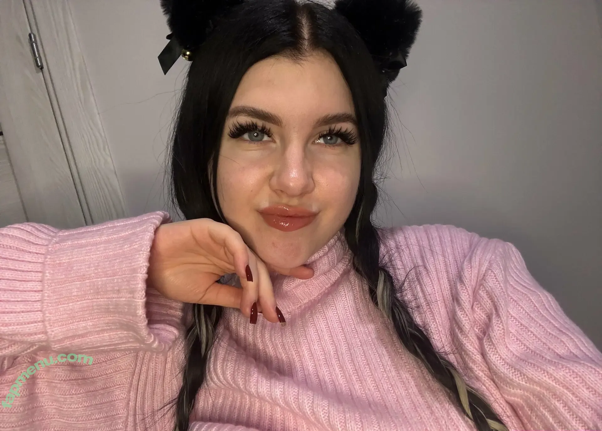 skolflickalikka nude photo #0004 (skolflickalikka)
