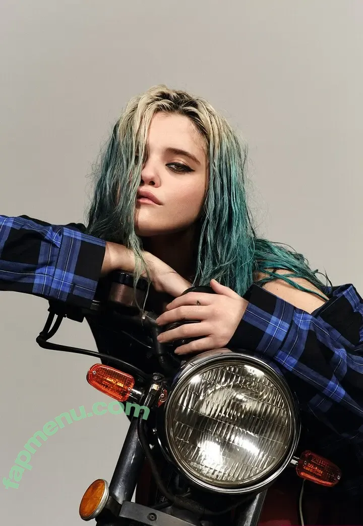 Sky Ferreira nude photo #0022 (skyferreira)