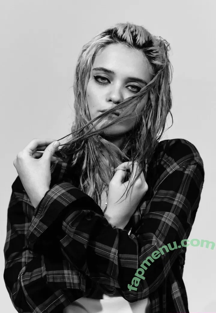 Sky Ferreira nude photo #0023 (skyferreira)