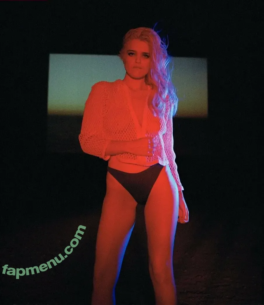 Sky Ferreira nude photo #0031 (skyferreira)