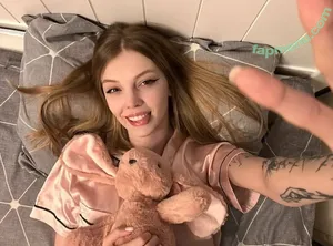  nude photo #0001