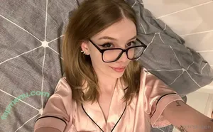  nude photo #0004