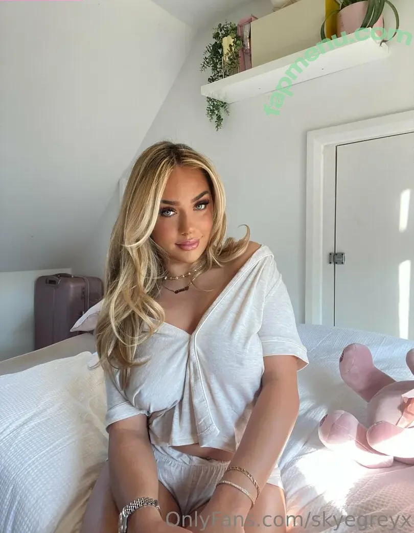 Skye Grey nude photo #0002 (Skyegreyx / thisisgreysworld)