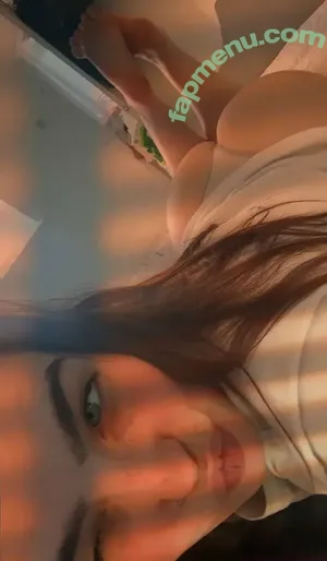 Skyejaydexoxo / Skye-Jade / skyyjadeszn nude photo #0006