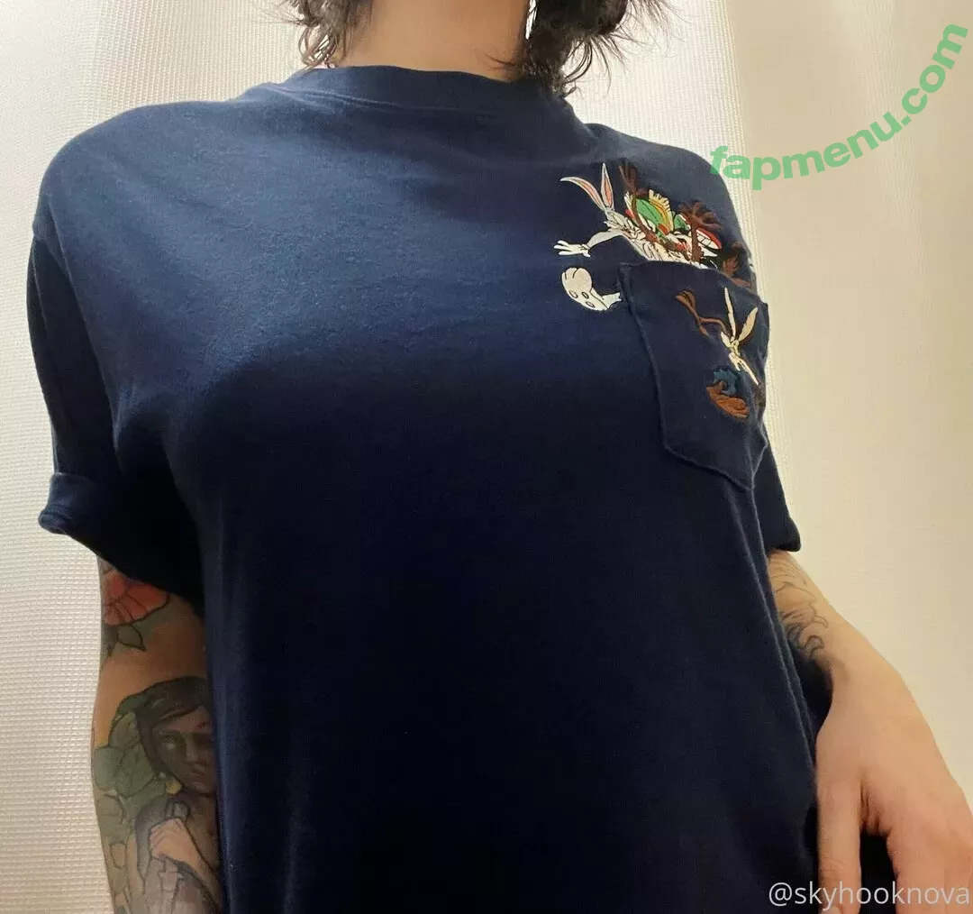 Skyhook Nova nude photo #0698 (SkyhookArt / skyhookarts / skyhooknova)