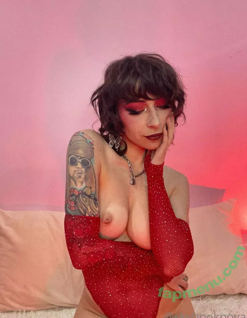 Skyhook Nova nude photo #0735 (SkyhookArt / skyhookarts / skyhooknova)