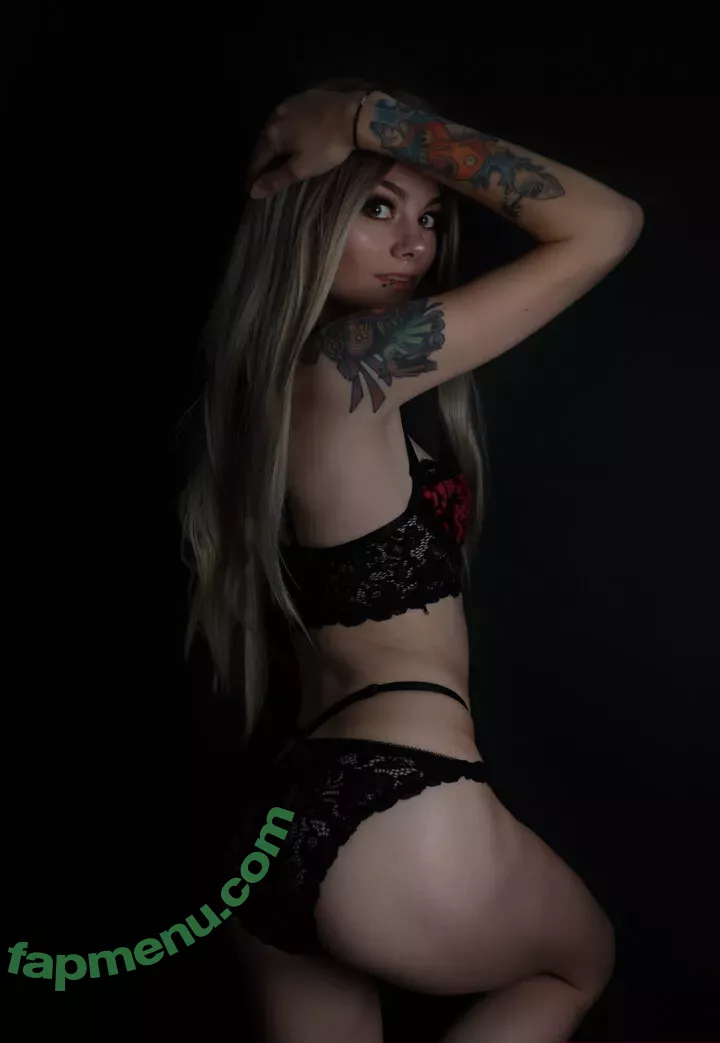 Skylaraynesgray nude photo #0284 (invaderskyla)