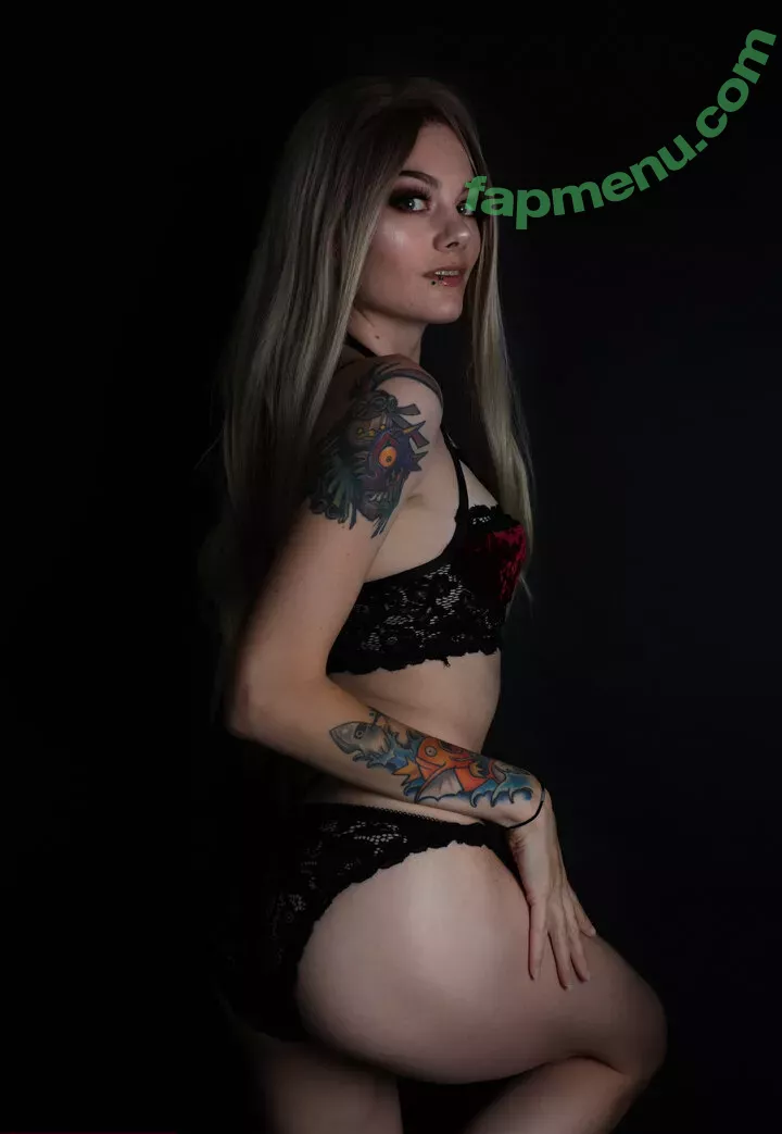 Skylaraynesgray nude photo #0285 (invaderskyla)
