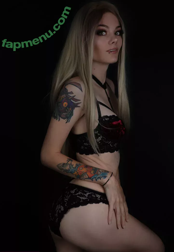Skylaraynesgray nude photo #0296 (invaderskyla)