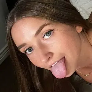 skylarmaexo / officialskylarmaexo nude photo #0002