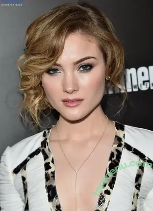 Skyler Samuels / skylersamuels nude photo #0035