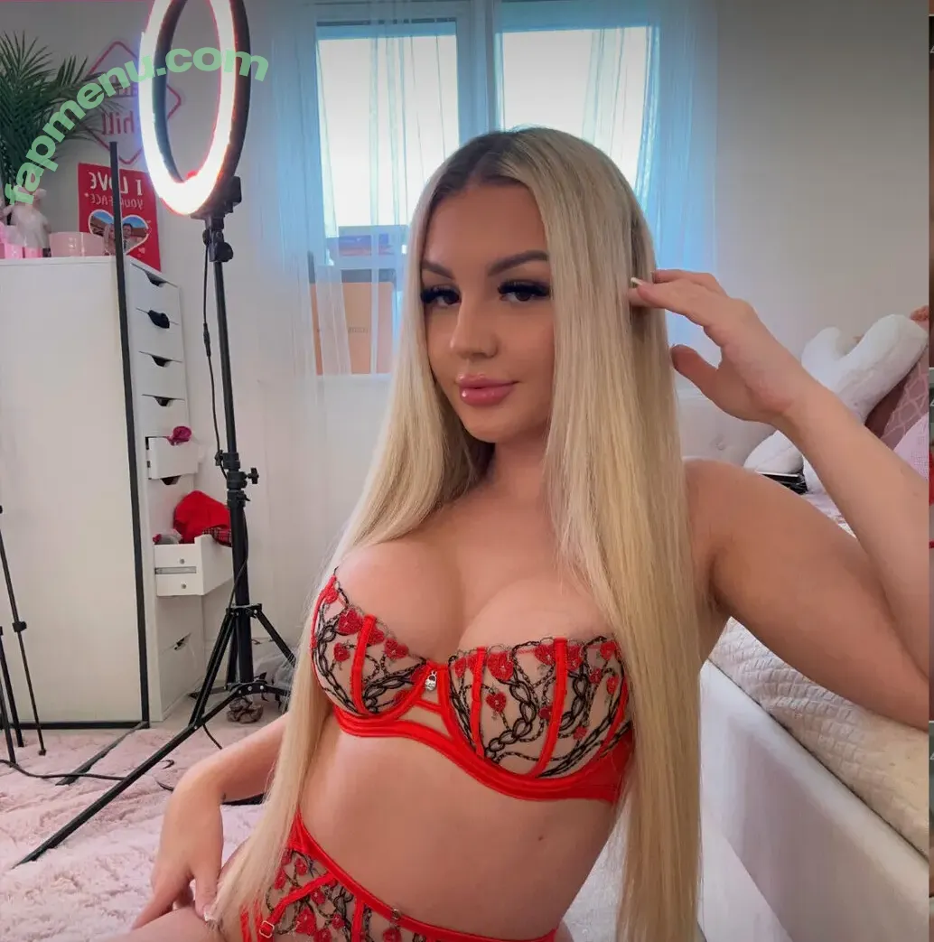 Skyler Skye nude photo #0003 (skylarskye14 / skylersimpson)