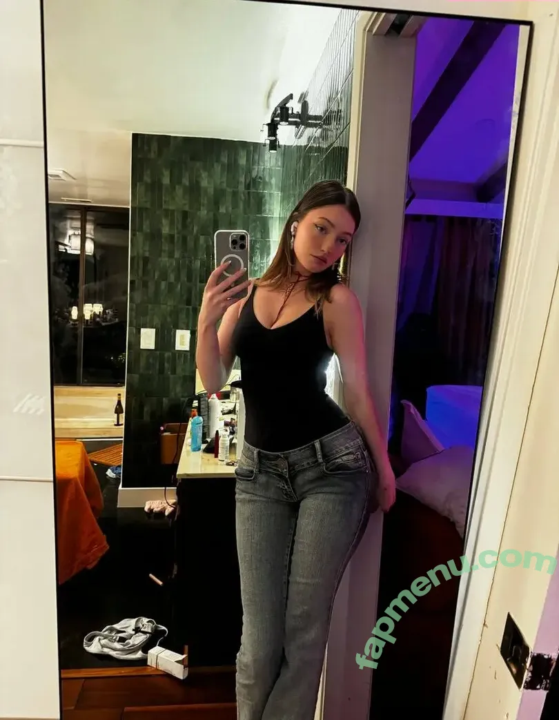Skywalfu nude photo #0007 (Skywalfu)