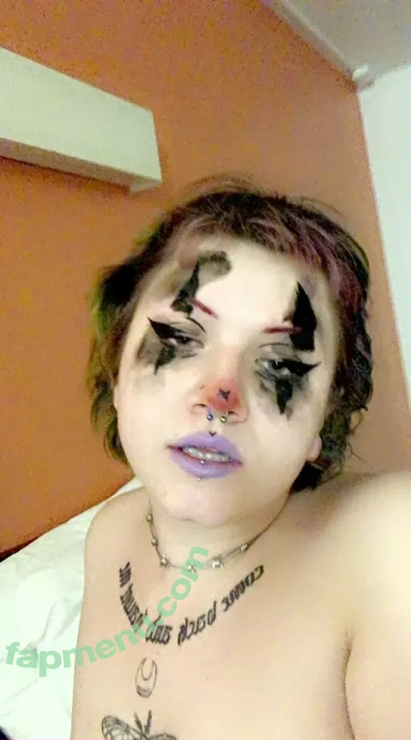 slaughterbabie nude photo #0002 (slaughter_babie)