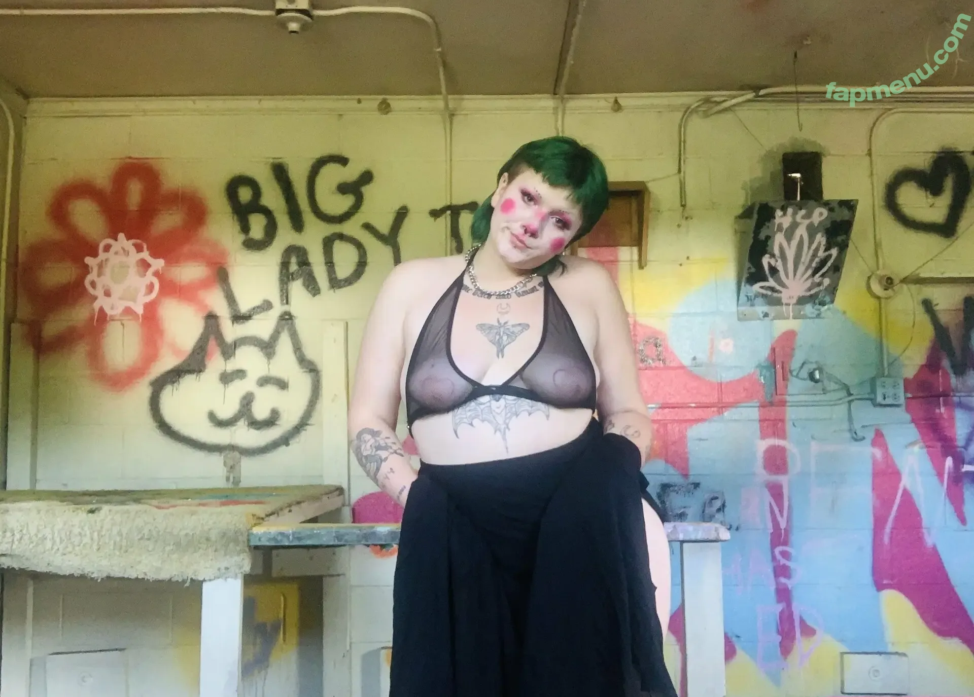 slaughterbabie nude photo #0026 (slaughter_babie)