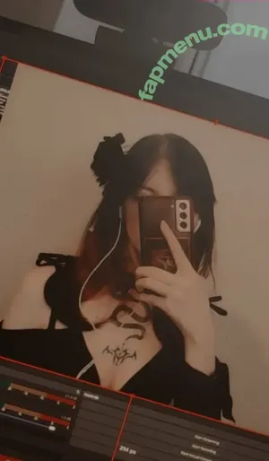 Sm0ltiddym0thgf nude photo #0007