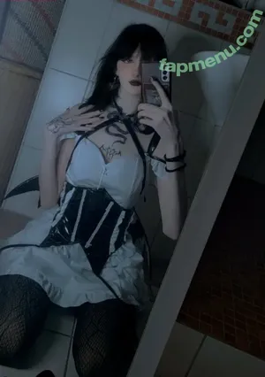Sm0ltiddym0thgf nude photo #0009