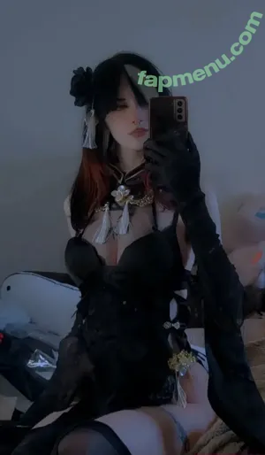 Sm0ltiddym0thgf nude photo #0015