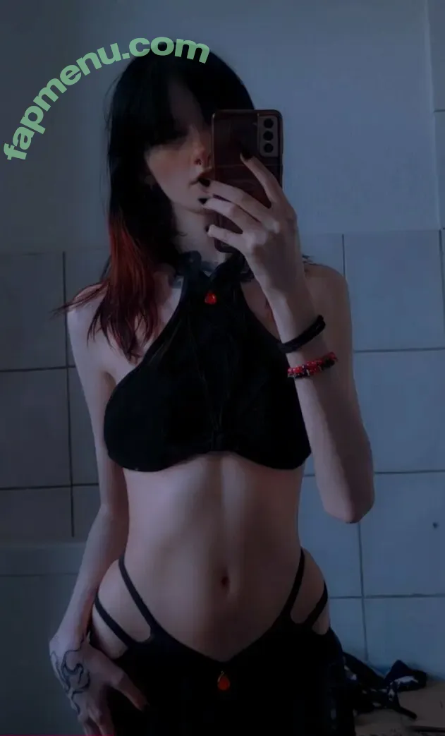Sm0ltiddym0thgf nude photo #0005 (Sm0ltiddym0thgf)