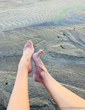 smallfeetpics / smallfeet5.5 nude photo #0001