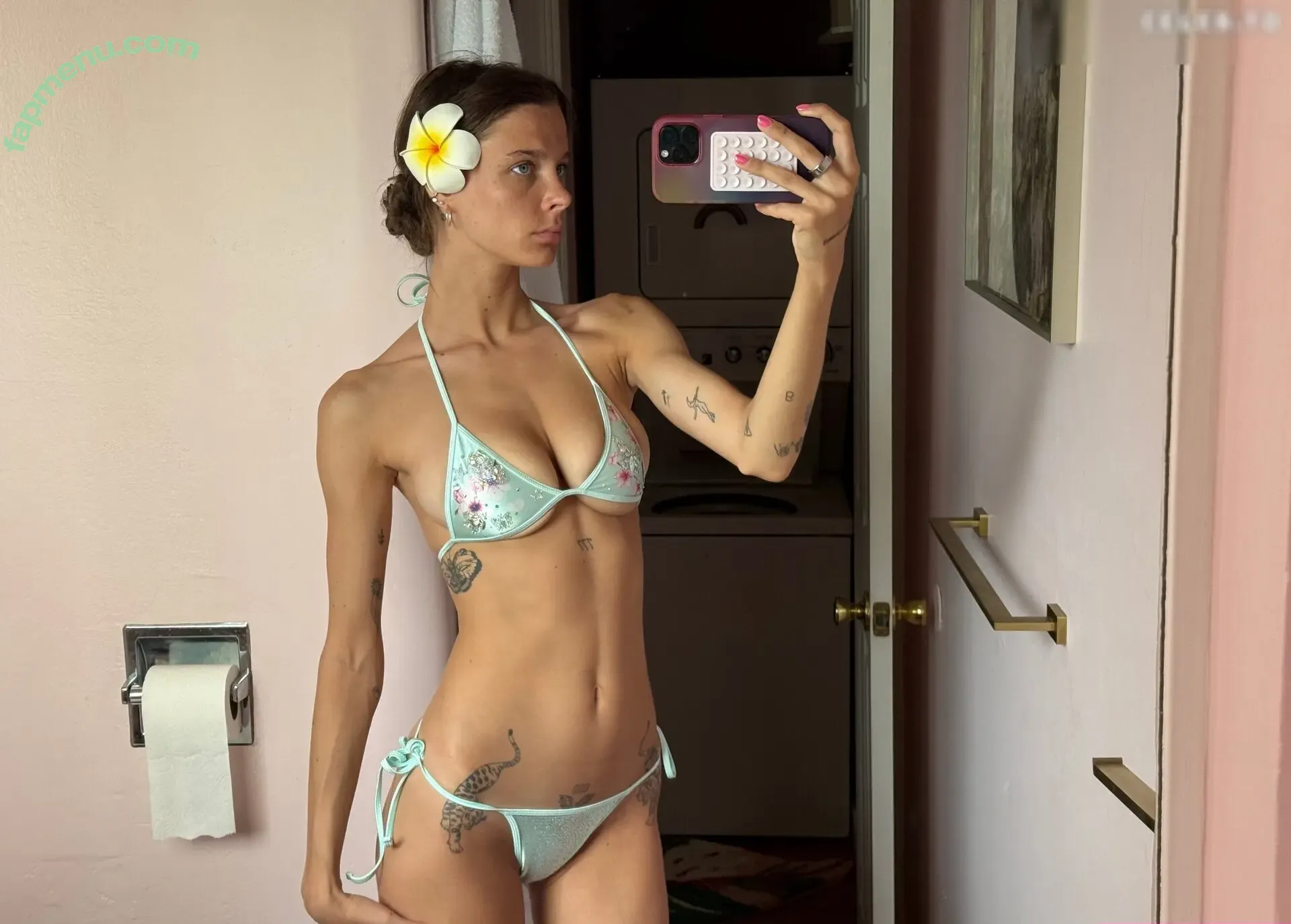 Smashedely nude photo #0018 (Smashedely)