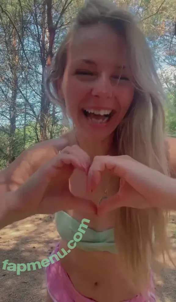 SmileyDani158 nude photo #0427 (Danuisa Grudzinska / danusiagrudzinska)